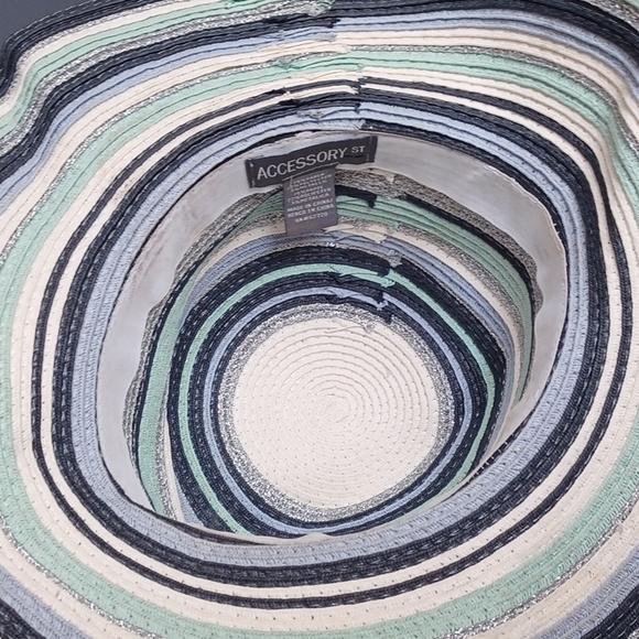 Hat - Picture 8 of 14